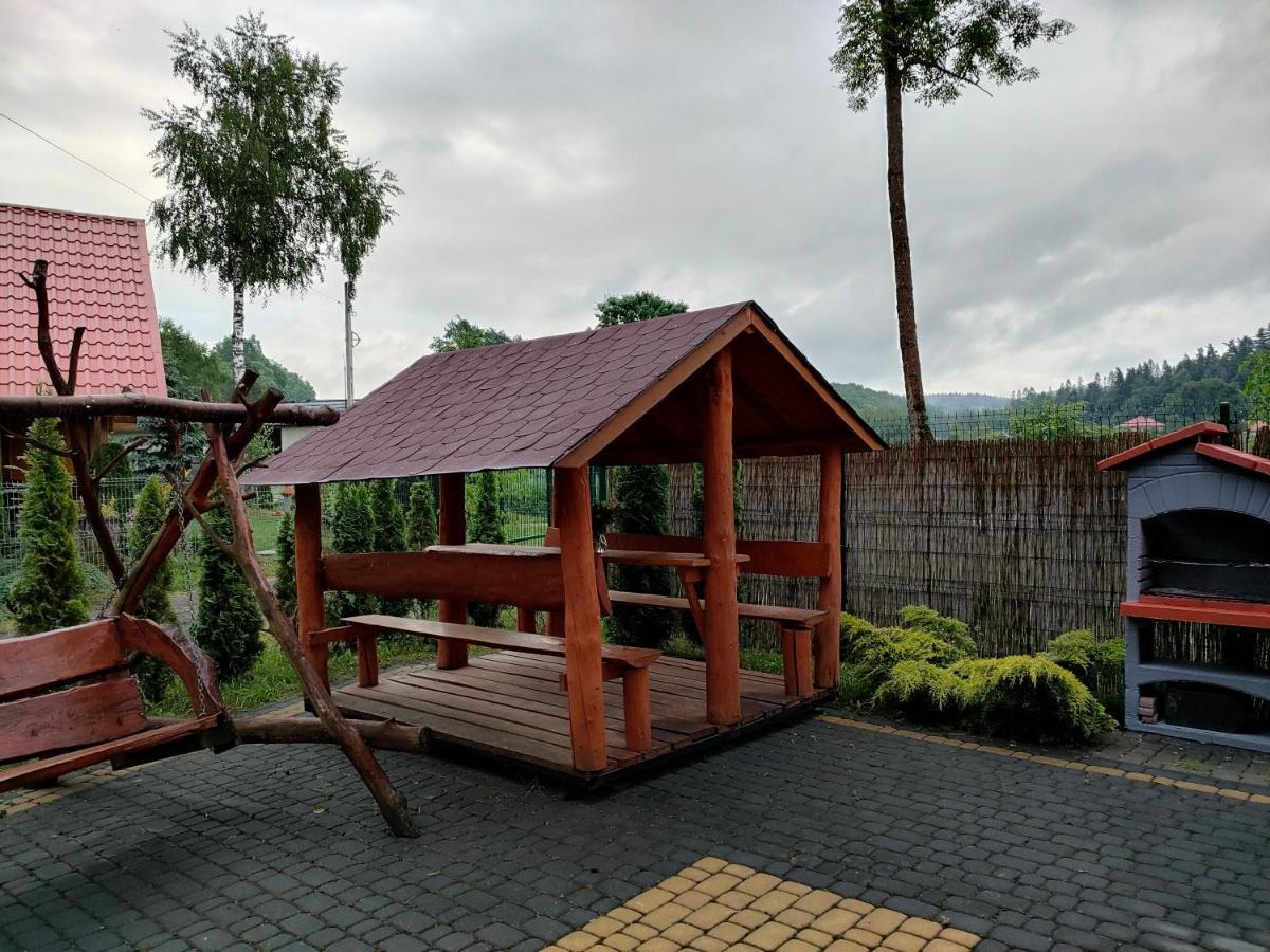 Domki I Pokoje U Borsa Lesko Bagian luar foto