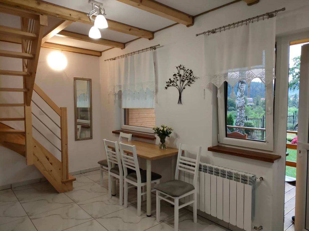 Domki I Pokoje U Borsa Lesko Bagian luar foto