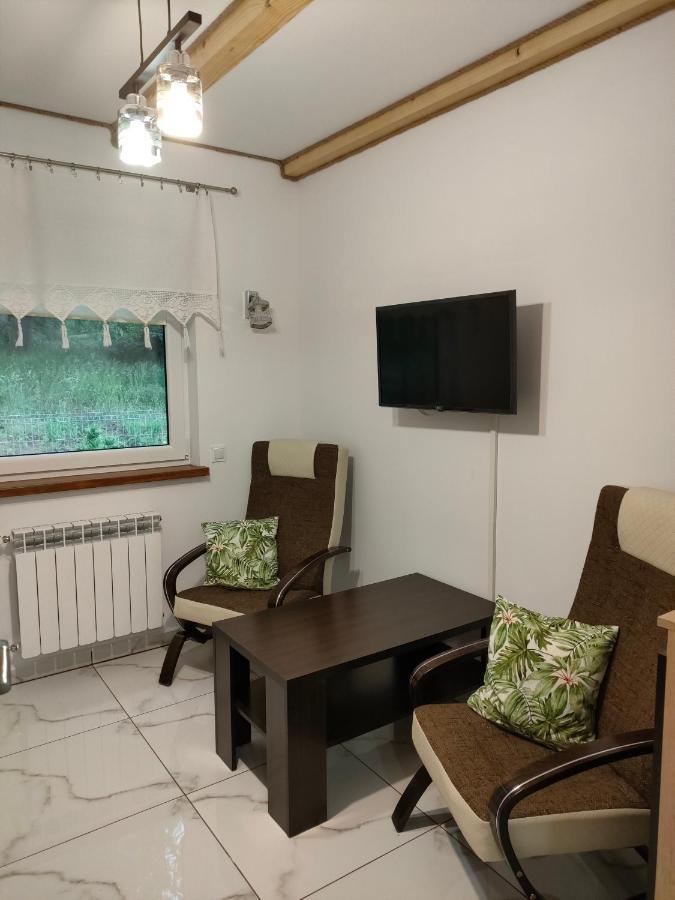 Domki I Pokoje U Borsa Lesko Bagian luar foto