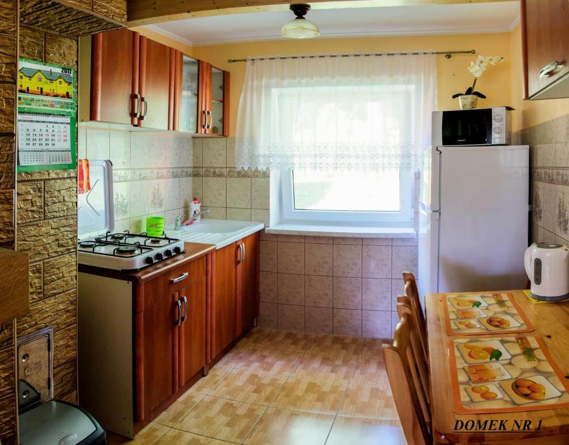 Domki I Pokoje U Borsa Lesko Bagian luar foto