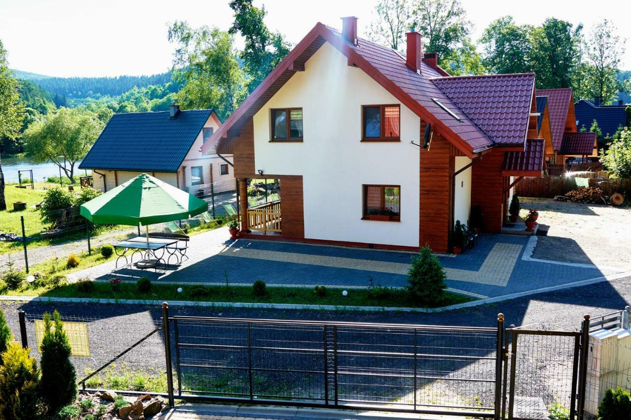 Domki I Pokoje U Borsa Lesko Bagian luar foto